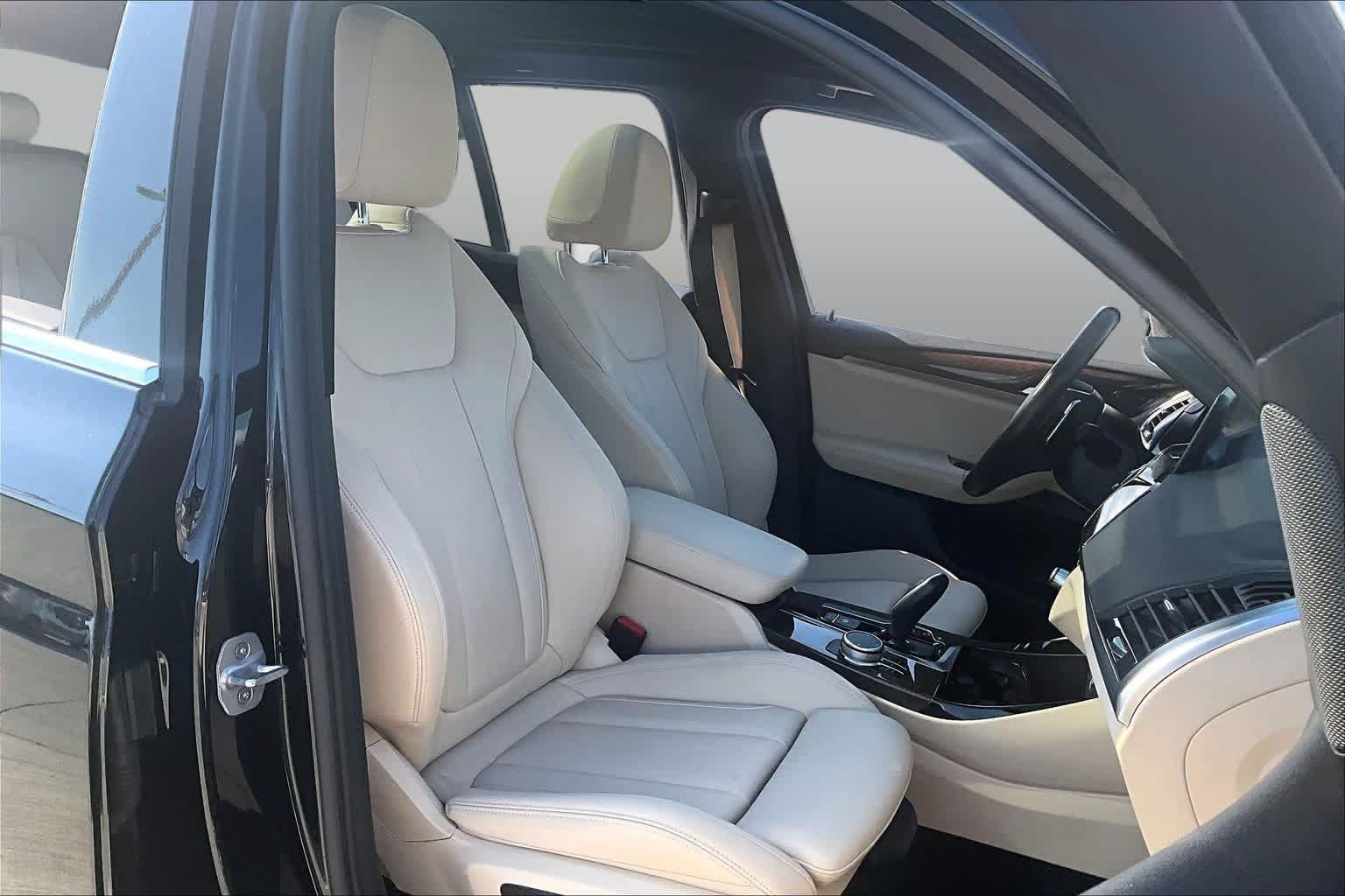 Used 2019 BMW X3 sDrive30i w/ Premium Package RWD image 8