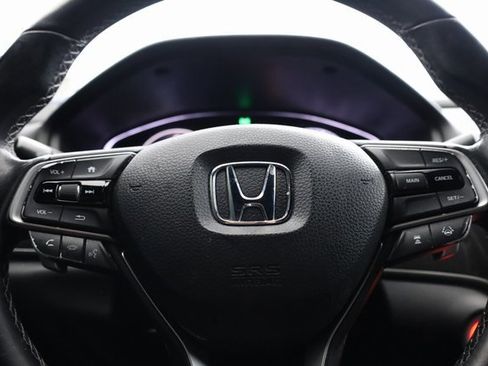 Used 2019 Honda Accord Sport image 14