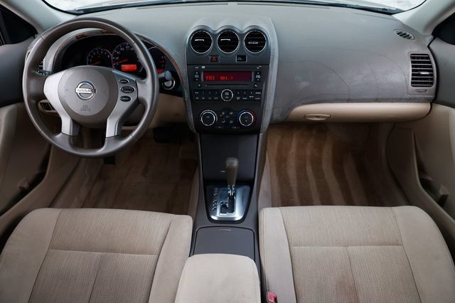 Used 2012 Nissan Altima 2.5 S FWD image 2