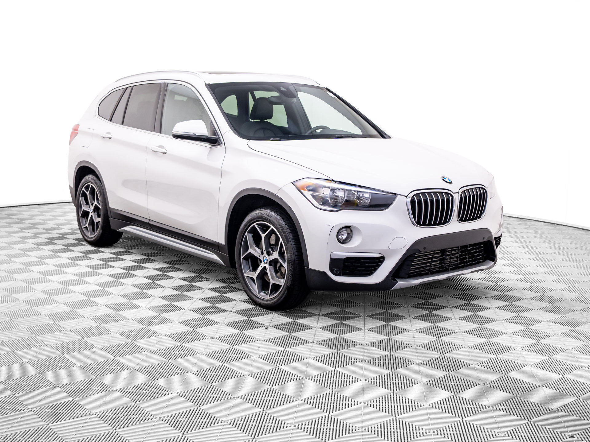 Used 2019 BMW X1 xDrive28i AWD/4WD image 8