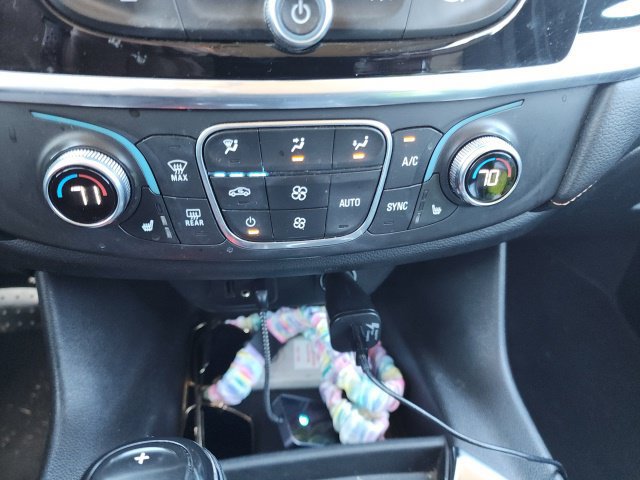 Used 2019 Chevrolet Traverse RS FWD image 52