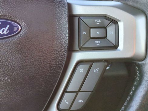 Used 2022 Ford F350 Lariat w/ Tremor Off-Road Package image 26