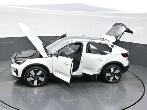 Used 2023 Volvo C40 P8 Recharge Ultimate w/ Protection Package Premier AWD/4WD image 40