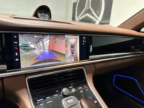 Used 2022 Porsche Panamera 4 AWD/4WD image 25