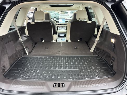 Used 2023 Lincoln Aviator Black Label w/ Dynamic Handling Package image 9