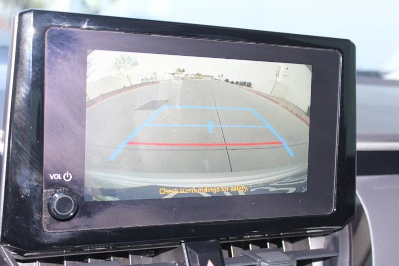 Used 2025 Toyota Corolla LE FWD image 30