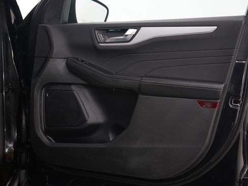 Used 2023 Ford Escape Platinum image 13