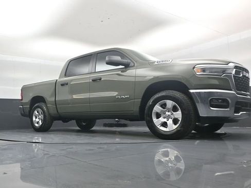 New 2026 RAM 1500 4x4 Crew Cab image 37
