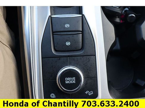 Used 2022 Ford Explorer XLT w/ Equipment Group 202A image 19