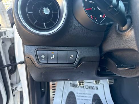 Used 2022 Kia Forte GT FWD image 18
