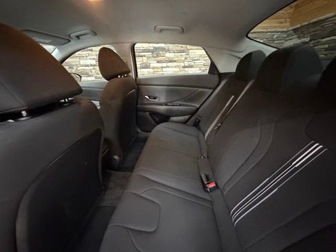Used 2023 Hyundai Elantra SEL w/ Cargo Package FWD image 29