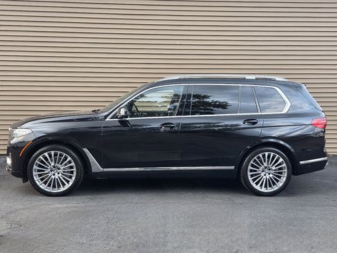 Used 2021 BMW X7 xDrive40i w/ Executive Package 2 image 3