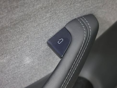 Used 2025 Tesla Model 3 RWD image 21