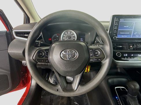 Used 2021 Toyota Corolla LE image 13