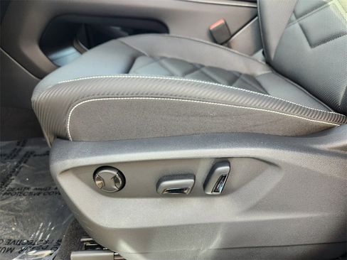 New 2026 Volkswagen Atlas Cross Sport SE image 13