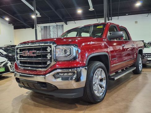 Used 2018 GMC Sierra 1500 SLT w/ SLT Premium Package image 3