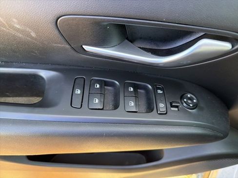 Used 2023 Hyundai Tucson SEL w/ Convenience Package image 9