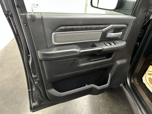 Used 2022 RAM 2500 Big Horn w/ Level A Equipment Group AWD/4WD image 19