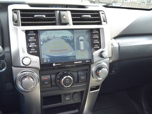 Used 2022 Toyota 4Runner SR5 Premium w/ Moonroof Package AWD/4WD image 28