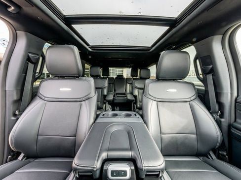 New 2026 Ford Expedition Platinum w/ Stealth Performance Package AWD/4WD image 44