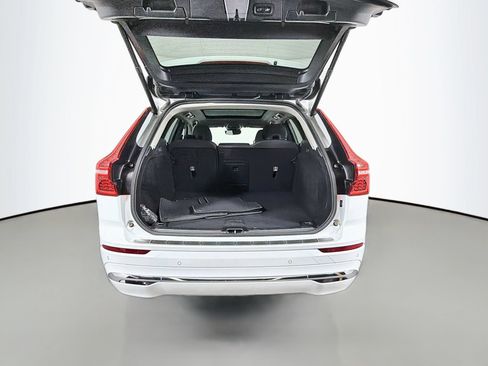 Certified 2023 Volvo XC60 B5 Plus w/ Climate Package AWD/4WD image 25