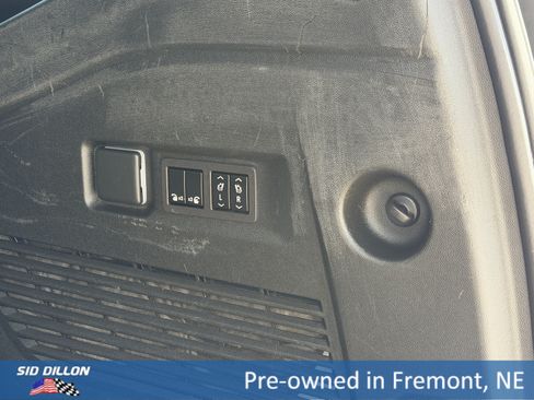 Certified 2023 GMC Yukon XL Denali AWD/4WD image 6