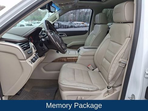 Used 2016 GMC Yukon Denali AWD/4WD image 2