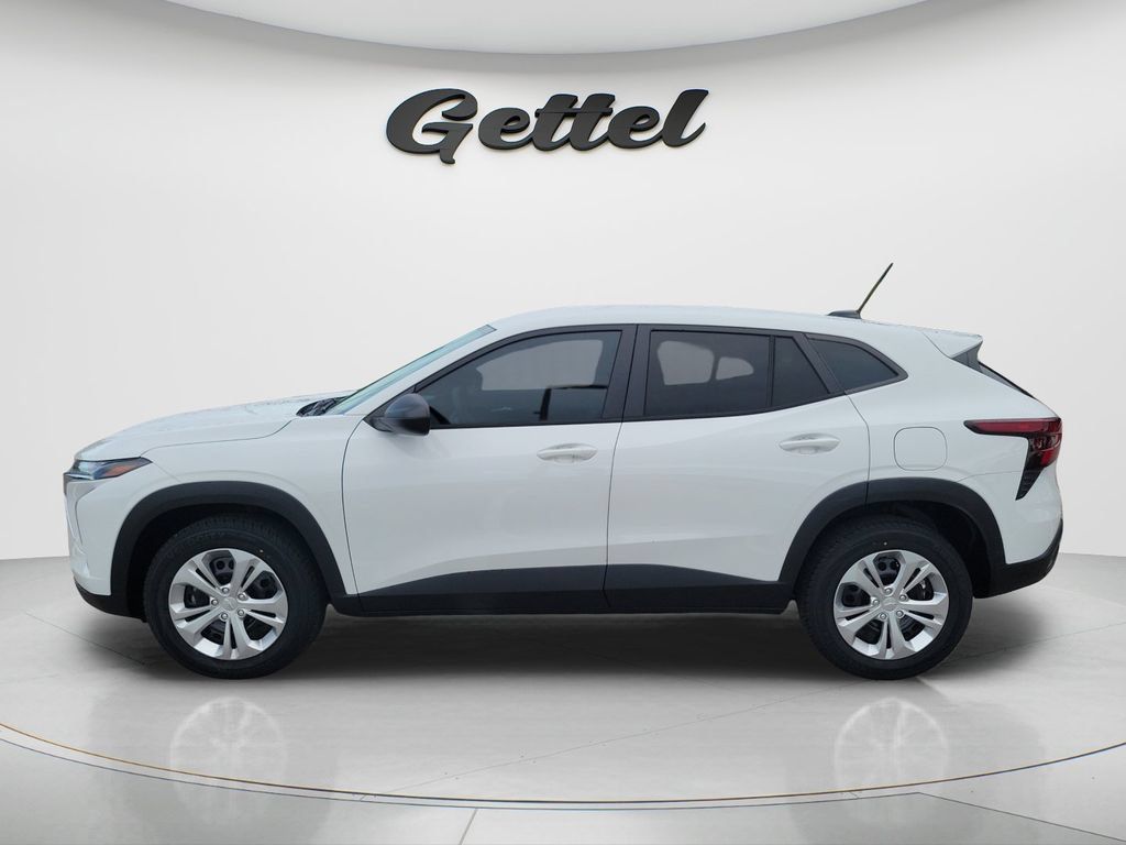 Used 2024 Chevrolet Trax LS FWD image 7