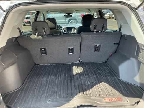 Used 2019 GMC Terrain SLE image 18