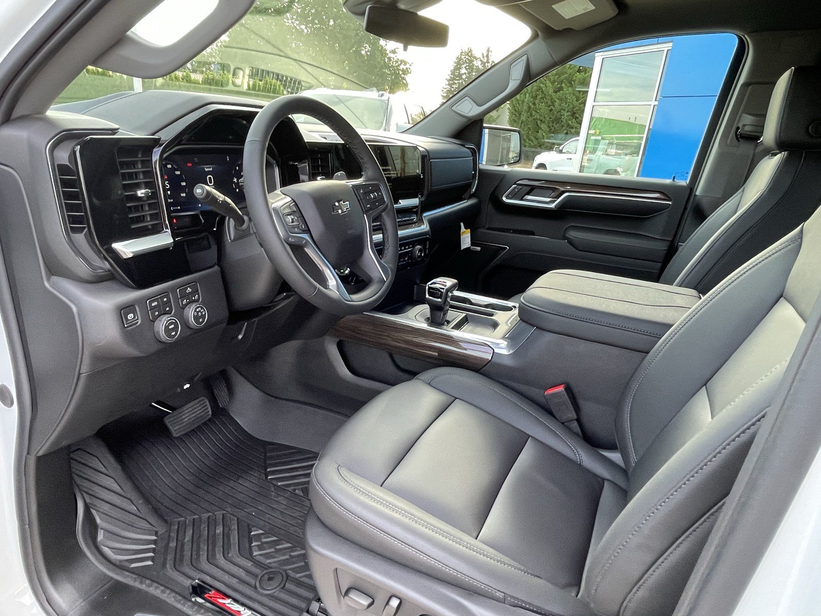 New 2026 Chevrolet Silverado 1500 RST w/ Convenience Package II AWD/4WD image 11