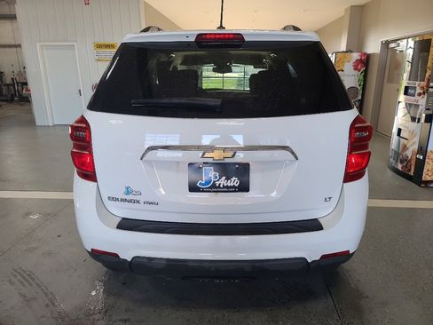 Used 2017 Chevrolet Equinox LT w/ Convenience Package image 6