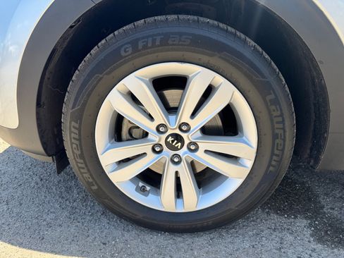 Used 2018 Kia Sportage LX FWD image 26