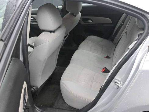 Used 2014 Chevrolet Cruze LT w/ RS Package image 13