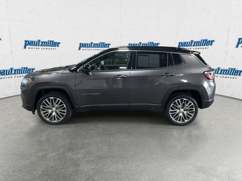 Used 2023 Jeep Compass Limited w/ Elite Group AWD/4WD image 7
