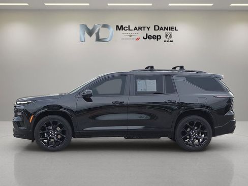 Used 2026 Chevrolet Traverse RS FWD image 3