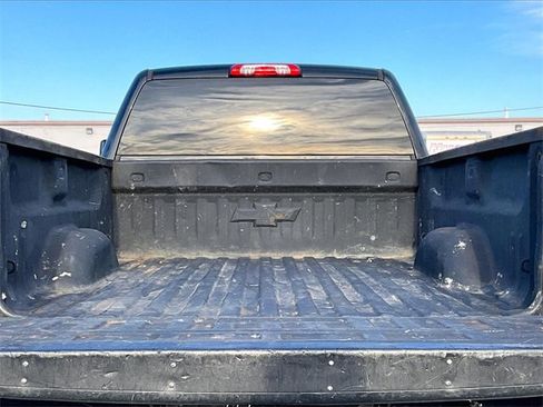 Used 2017 Chevrolet Silverado 2500 LT w/ Midnight Edition image 23