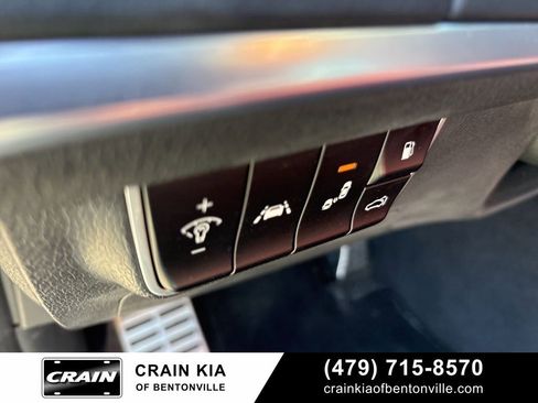 Used 2018 Kia Stinger GT2 AWD/4WD image 34