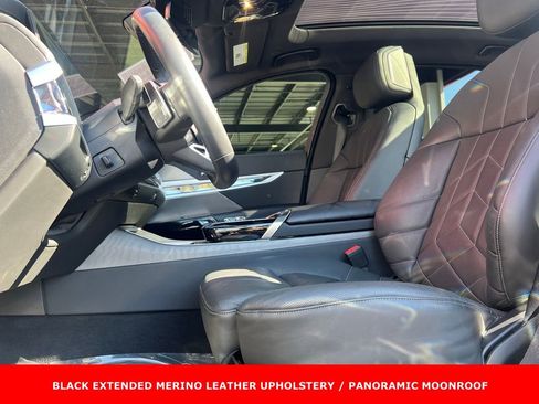 Used 2023 BMW i7 xDrive60 AWD/4WD image 5