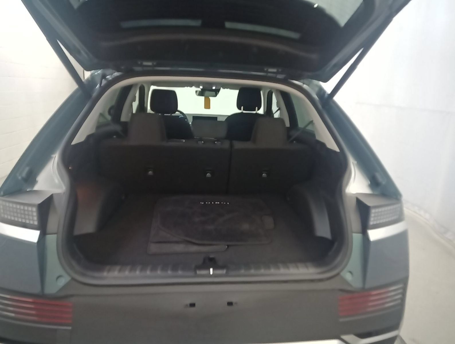 Used 2024 Hyundai Ioniq 5 SEL RWD image 10