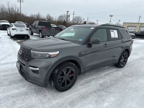 Used 2020 Ford Explorer ST w/ ST Street Pack image 16