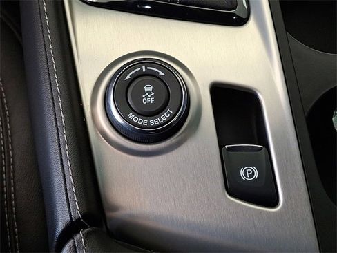 Used 2016 Chevrolet Corvette Stingray Coupe image 21