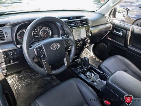Used 2021 Toyota 4Runner Venture w/ Moonroof Package AWD/4WD image 18