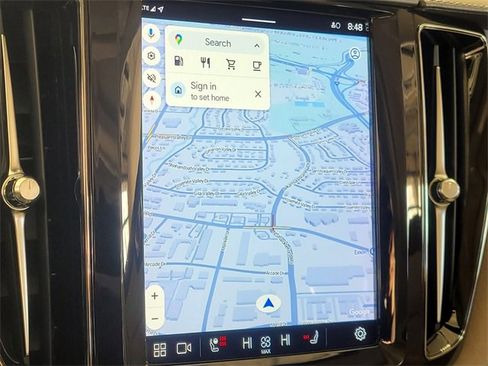 Certified 2023 Volvo XC60 B5 Ultimate w/ Climate Package image 28