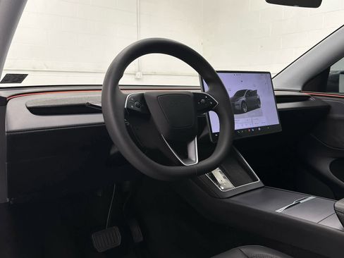 Used 2026 Tesla Model Y Long Range image 10