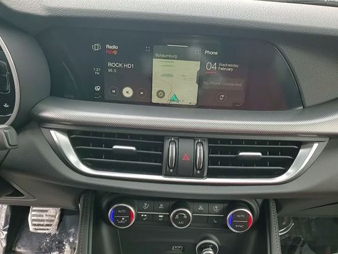 New 2025 Alfa Romeo Stelvio Sprint image 31