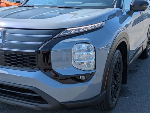 New 2025 Mitsubishi Outlander Trail Edition image 9