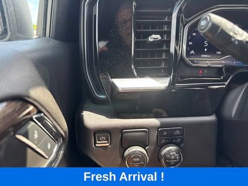 Used 2024 Chevrolet Silverado 1500 RST w/ Convenience Package II RWD image 8