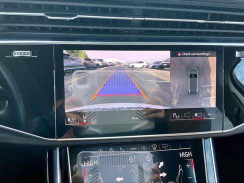 Used 2023 Audi Q7 3.0T Prestige image 22