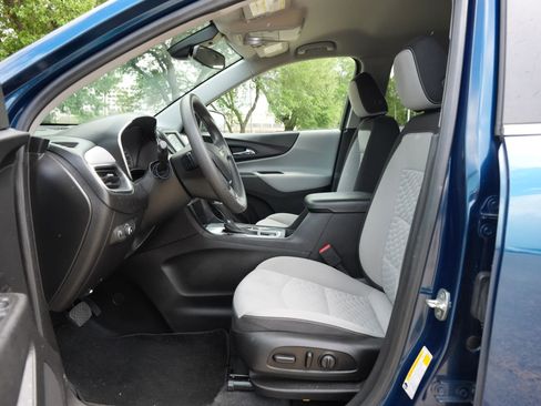 Used 2021 Chevrolet Equinox LT image 17