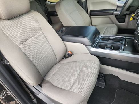 Used 2021 Ford F250 XLT w/ XLT Premium Package image 14